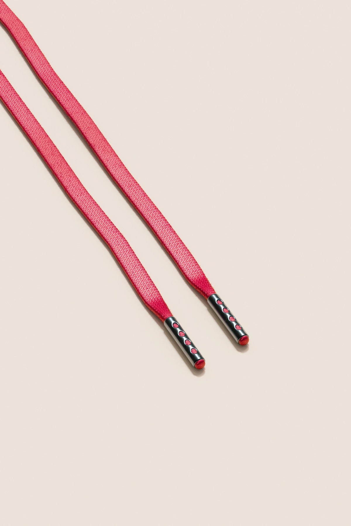 Senkels Cerise Pink 3mm Flat Waxed Shoelaces with Black Nickel Aglets