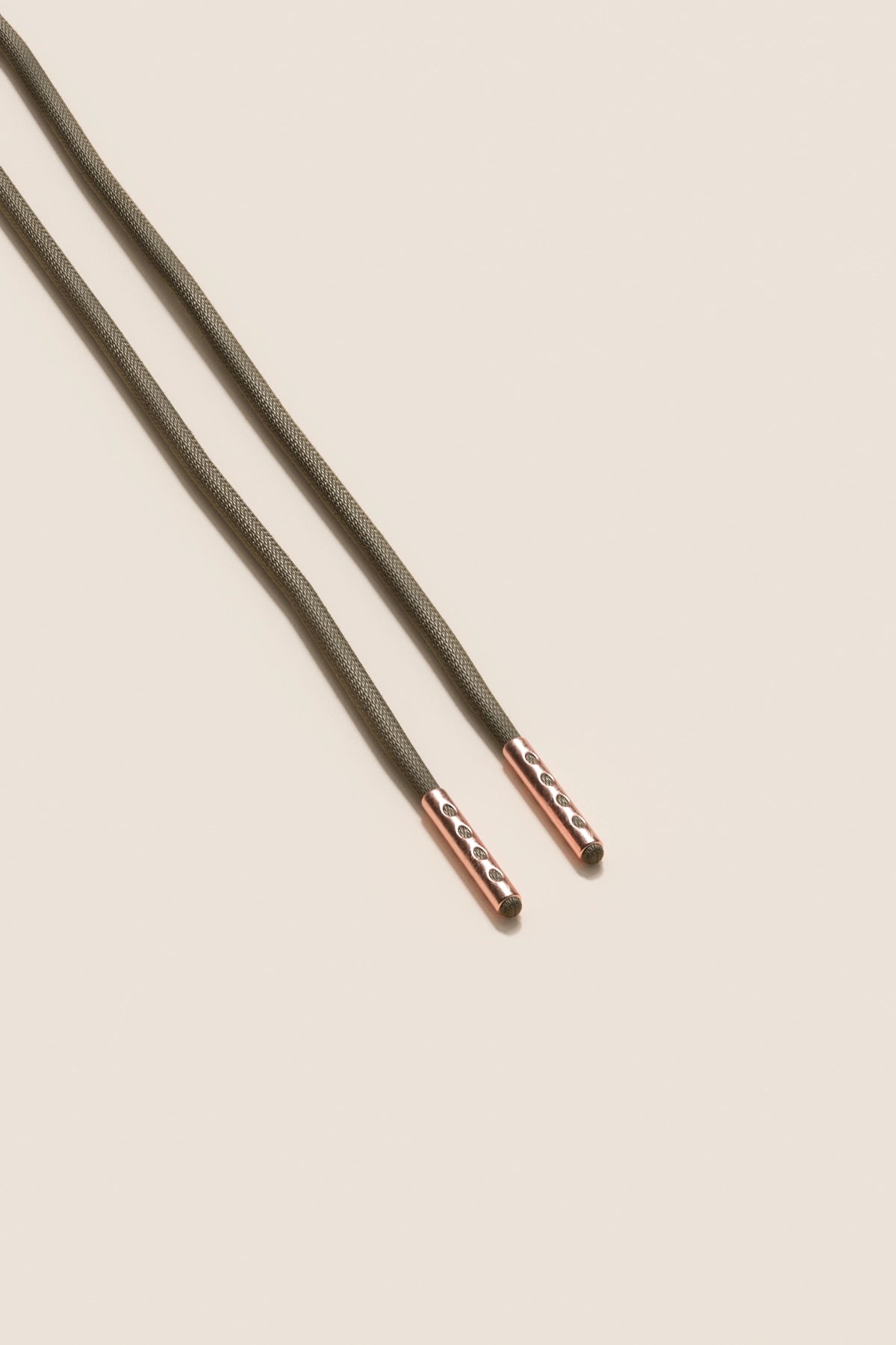 Senkels Mauve Grey 2.5mm Round Waxed Shoelaces with Rose Gold Aglets