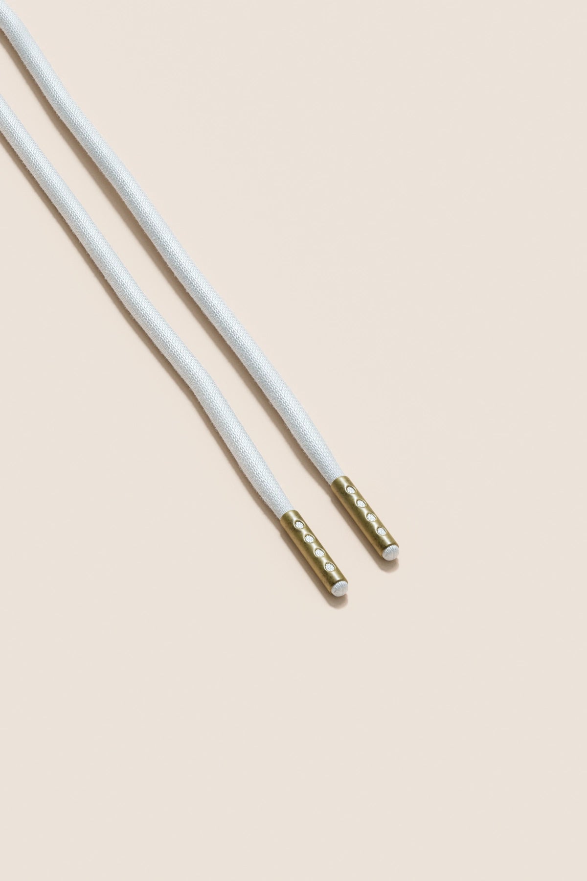 Senkels White 4mm Round Waxed Shoelaces with Brass Aglets