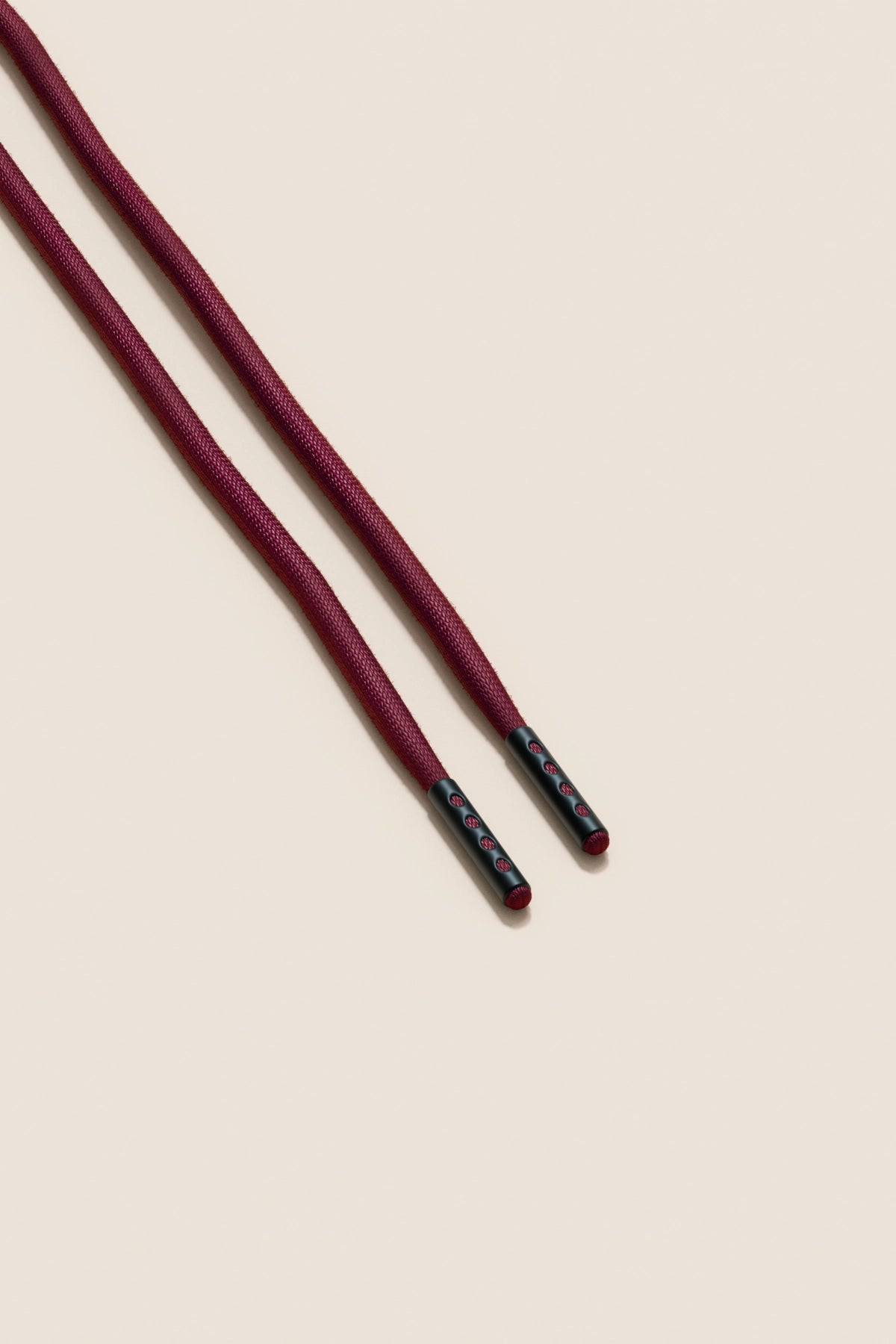 Senkels Bordeaux 4mm Round Waxed Shoelaces with Black Matte Aglets