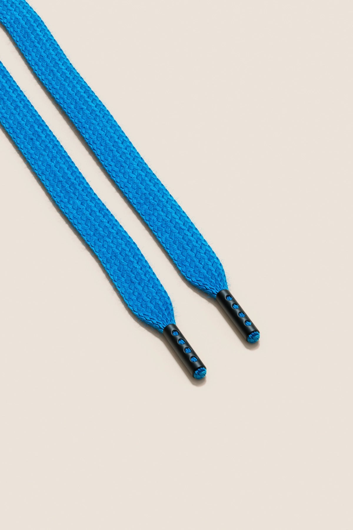 Senkels Yale Blue Sneaker Shoelaces with Black Matte Aglets