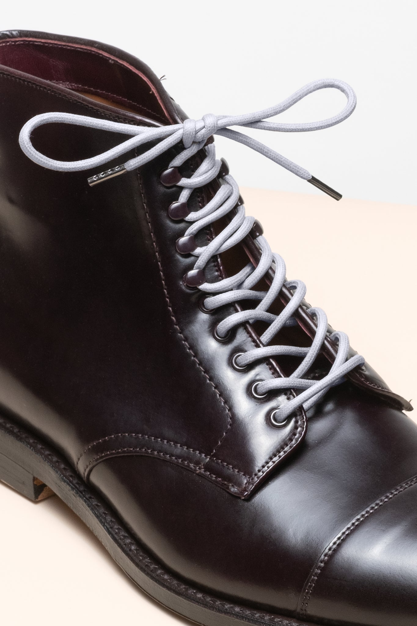 Aluminium Grey - 4mm round waxed shoelaces for boots and shoes made from 100% organic cotton - Senkels